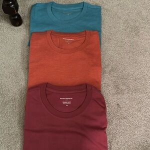 Set of 3 Banana Republic Short Sleeve Tees - Size Medium